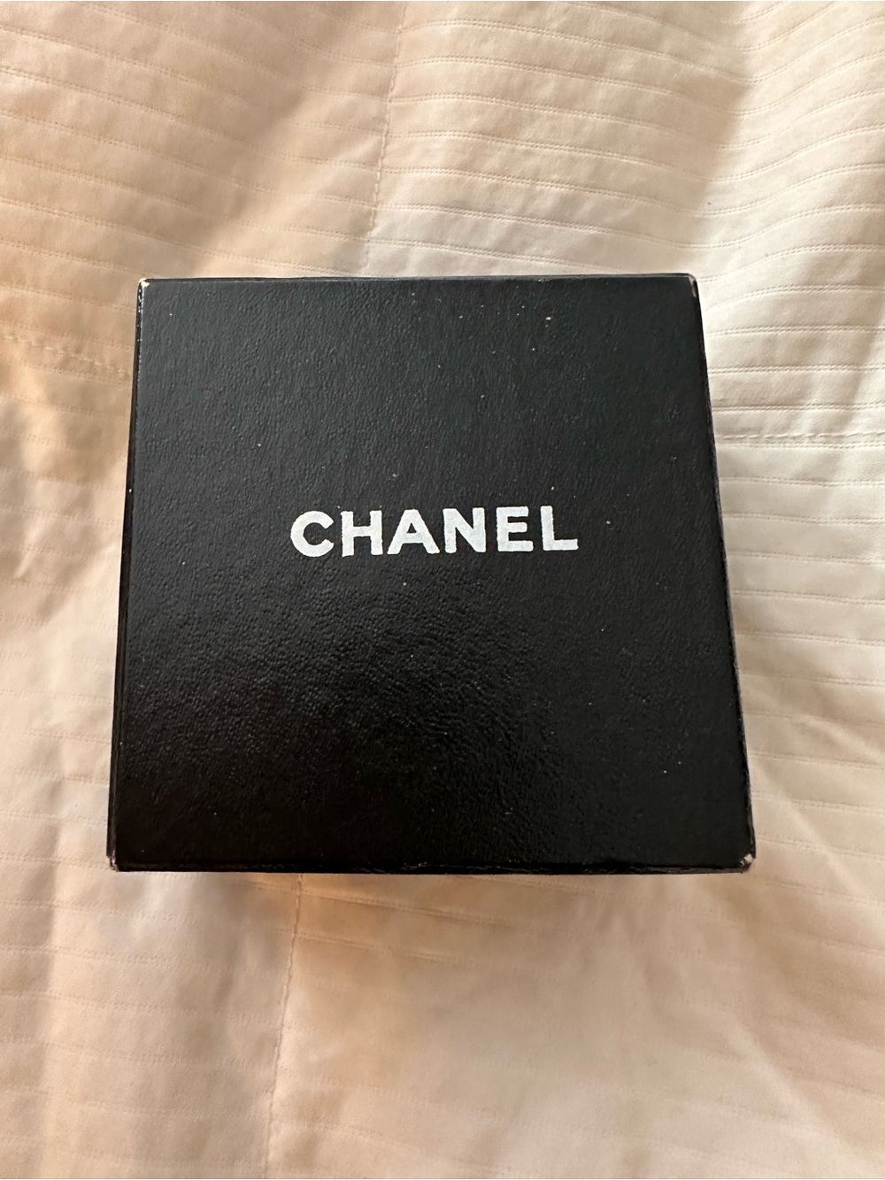 Vintage CHANEL Gold Textured Double C Pendant Necklace - Picture 5 of 5